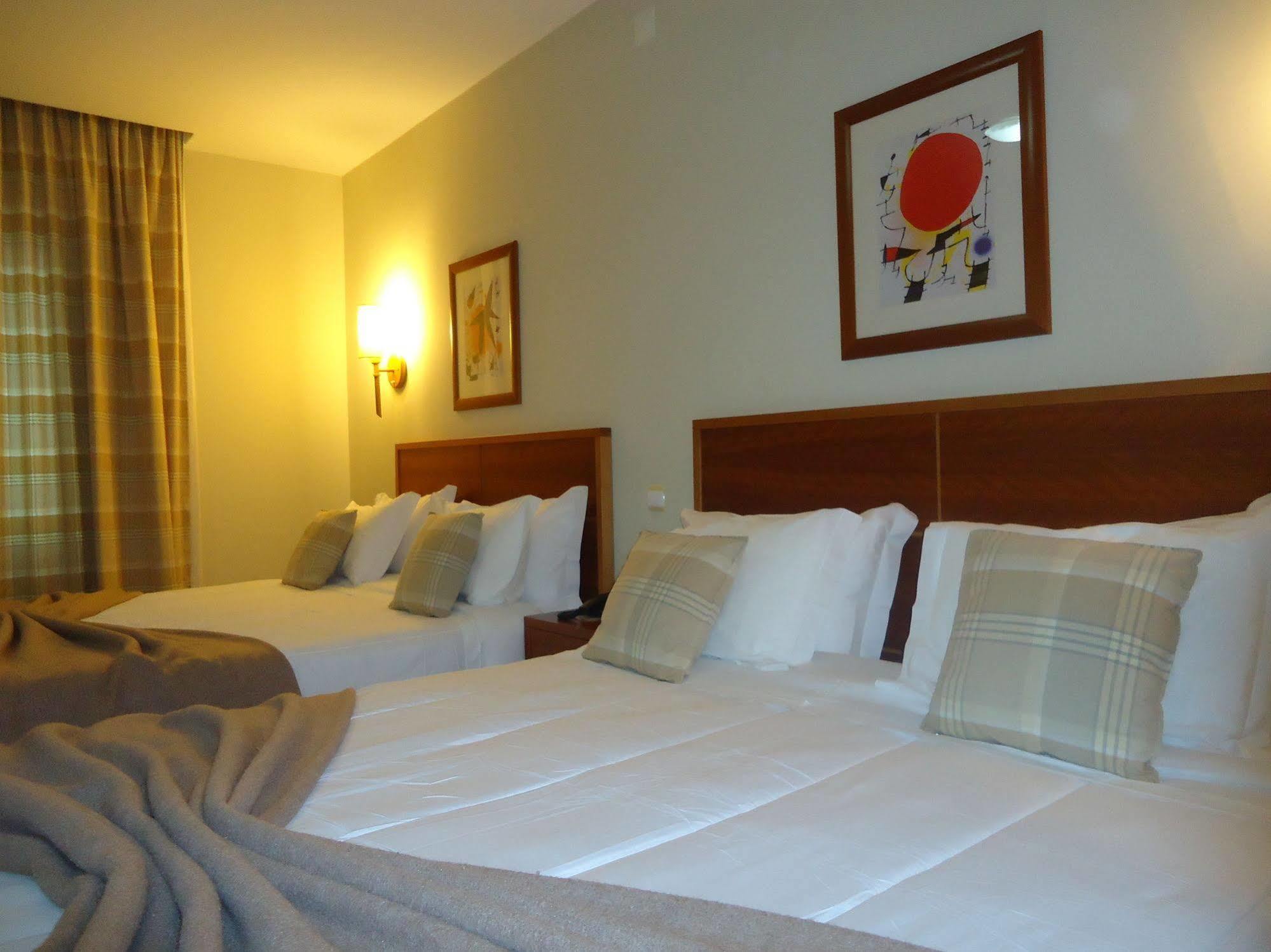 Hotel Pombeira Guarda Extérieur photo